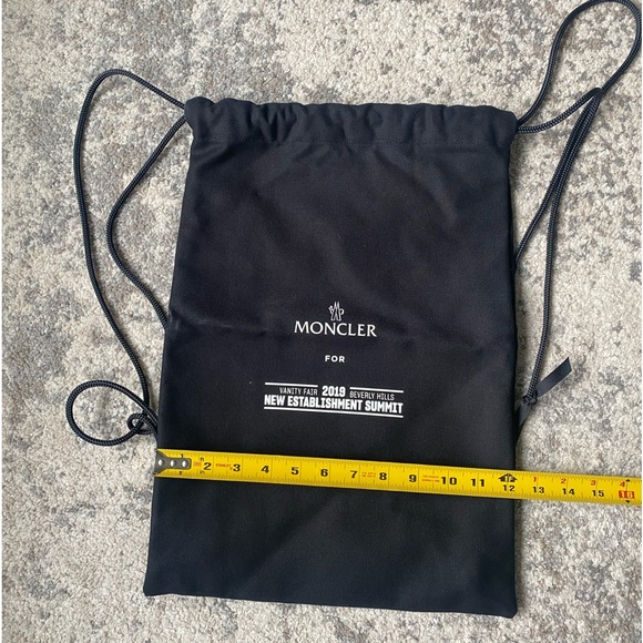 MONCLER VANITY FAIR 2019 BEVERLY HILLS NEW ESTABLISHMENT SUMMIT Drawstring Bag - Picture 3 of 4